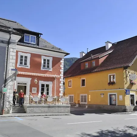 Pension Schloßcafé Hochleitner-2