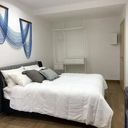 Comforthouse Ladispoli-3