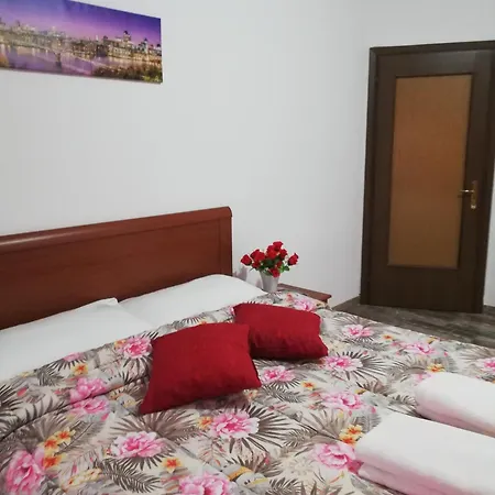 Holiday Guesthouse-3
