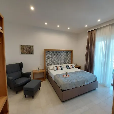Mistral Luxury Suites-2