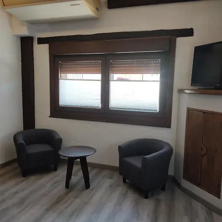 Hostal Suetxe-3