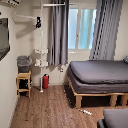 Able Guesthouse Hongdae 2-3