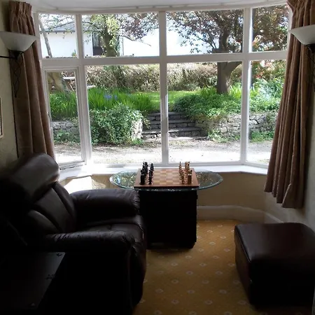 Landing Cottage Guest House-2