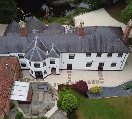Rainworth Lodge-2