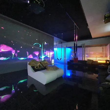 X Hotel-3