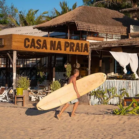 Casa Na Praia Tofo- Beach Front Hotel-3