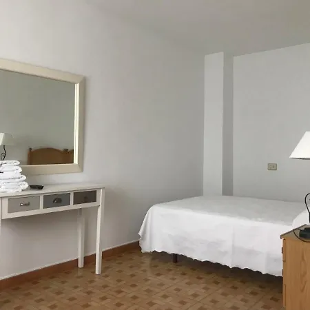 Hostal Casa Enrique-3