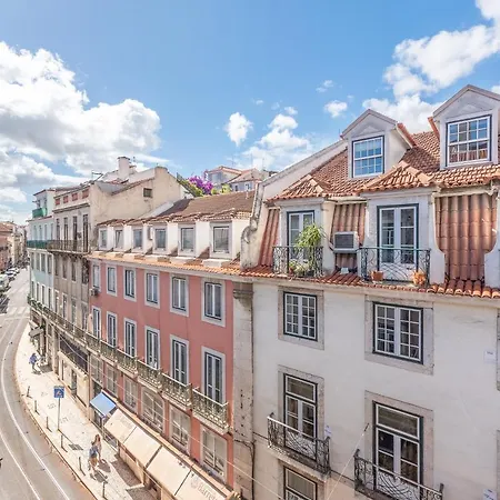 Happy At Chiado-3