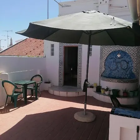 Iguana Guesthouse-2