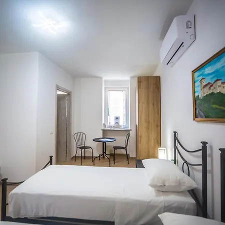 Around Lago Maggiore rooms-2