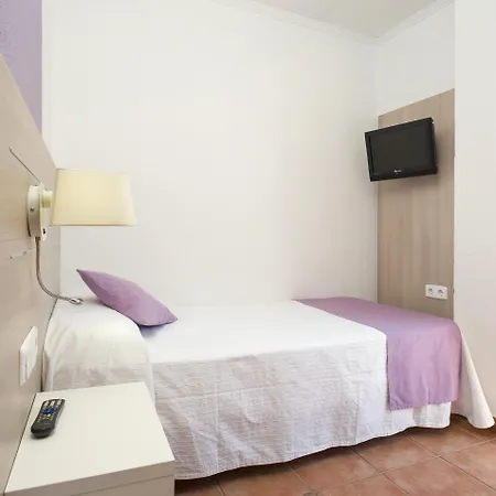 Hostal Adelino-3