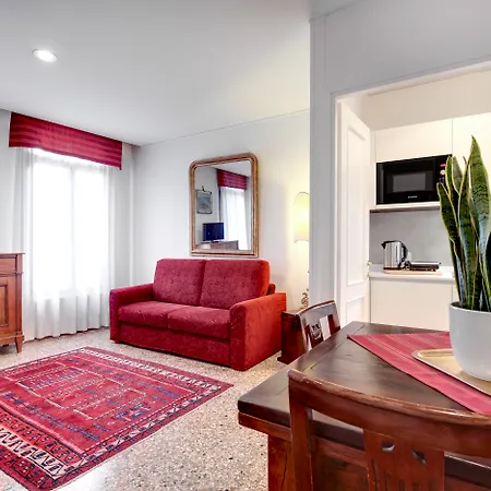 Palazzo Schiavoni Residenza D'Epoca & Suite-Apartments-2