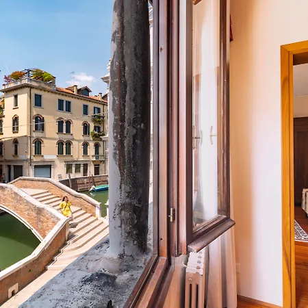 Palazzo Schiavoni Residenza D'Epoca & Suite-Apartments-3