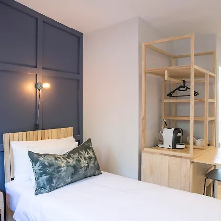 Antrim Villa By Totalstay-3