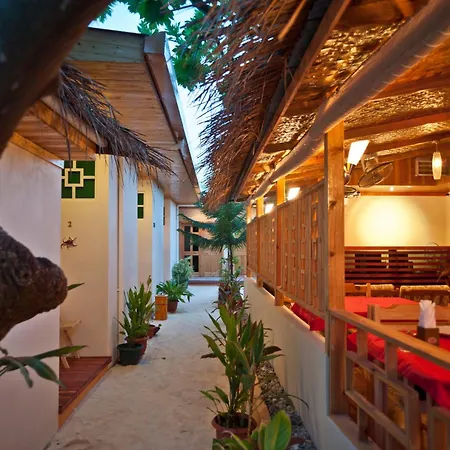 Stingray Beach Inn-3