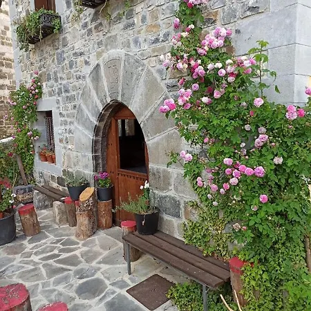 Casa rural ELURKOIA-3