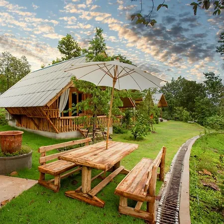 Hin Khong Villa - A Tropical Surprise-3