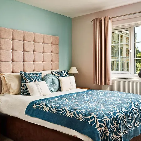 The Garden Suite At Shuttleworth-2