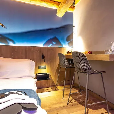 Teverone Suites & Wellness-3