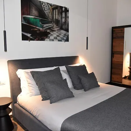 Gl Rooms And Apartments-3