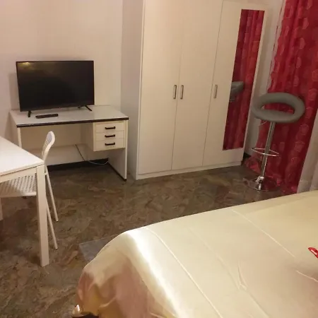 Executive Center Rooms-3