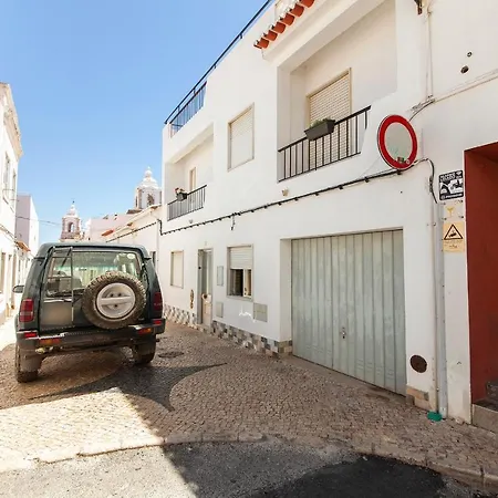 Sao Goncalo Central Guesthouse-2