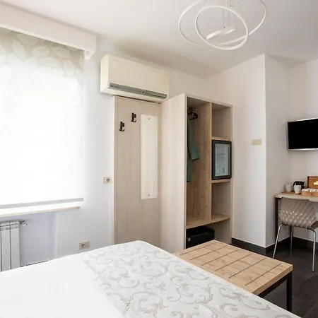 La Riviere Guesthouse Trastevere-3