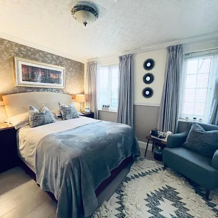Ashleigh House-2