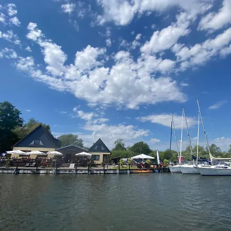 Ausflugsrestaurant&Pension Aalbude&Hausfloßvermietung 15 PS am Kummerower See-Verchen-3