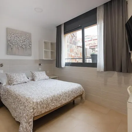 Hostal House-2