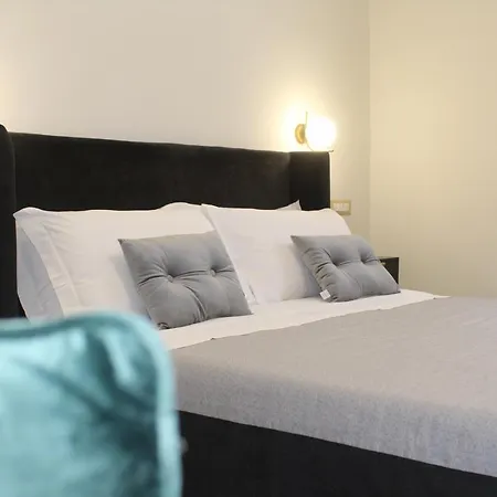 Sant'Agostino - Luxury Rooms-3