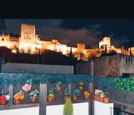 Patrimonio Arabe Vista A La Alhambra-3