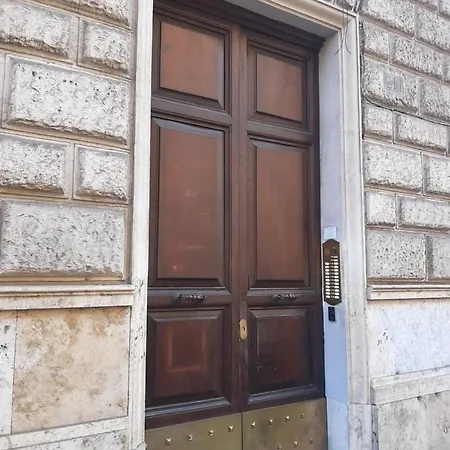 Colosseo Prestige Rooms-3