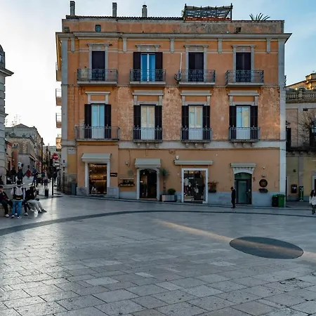 Vittorio Veneto Matera Luxury Rooms-3