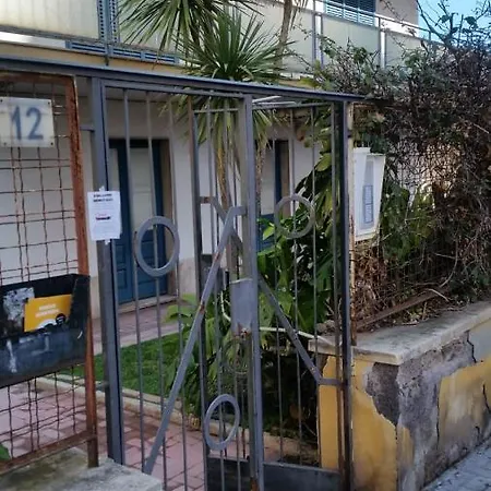 Tora House-2