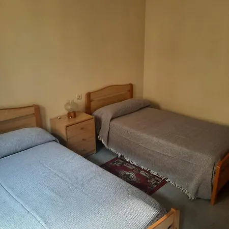 Habitaciones Pension El Parque-2