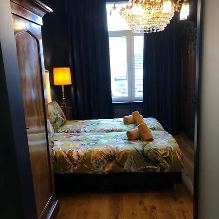 Sint Andries Suites-3