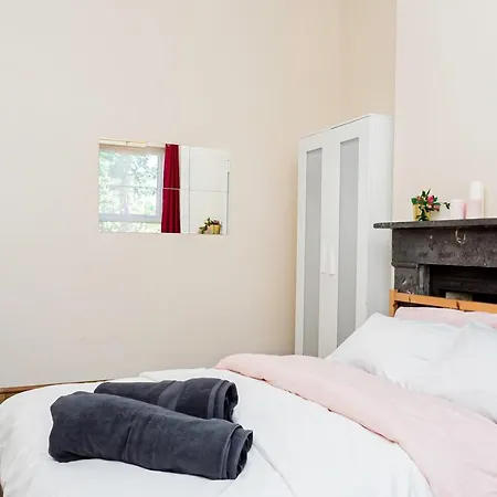 Shirley House: Self-Catering Haven Near Southampton Central-2