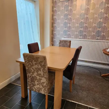 Fox Hollies Shared House-3
