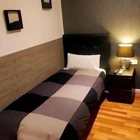 Single Rooms-3