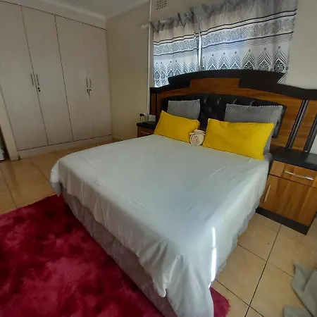 Den View Guesthouse-3