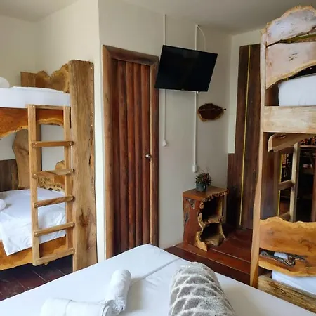 Hostal Casa Madrigal-3