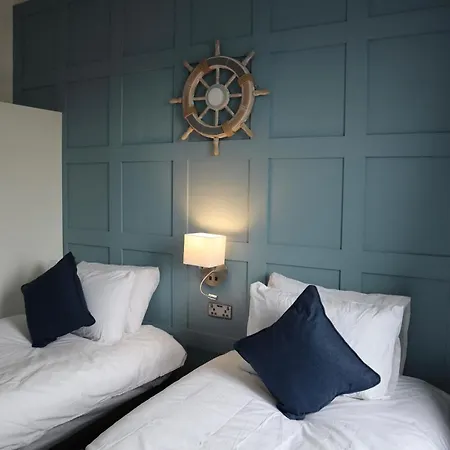 Marina View Guest House-2