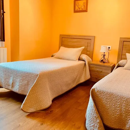 Hostal La Serna-3