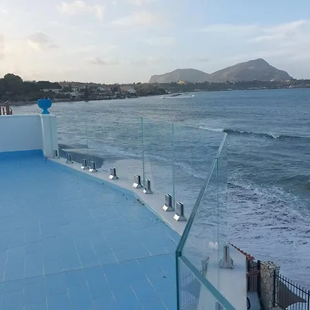 Blue Life, Luxury Rooms Beachfront Rooftop Between Palermo And Cefalu'-3