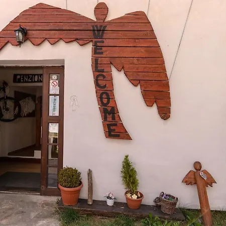 Bike Bistro A Penzion U Vsech Andelu-2