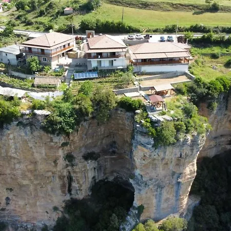 Guest House Bracaj-3