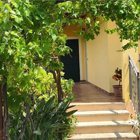 La Terrazza Sui Limoni - Suite Degli Ospiti - Mare, Escursioni A Piedi O Bike, Falesie Per Arrampicate-3