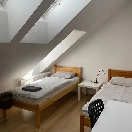 Poppy Rooms-2