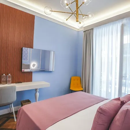 Cafè Latino Suites-3